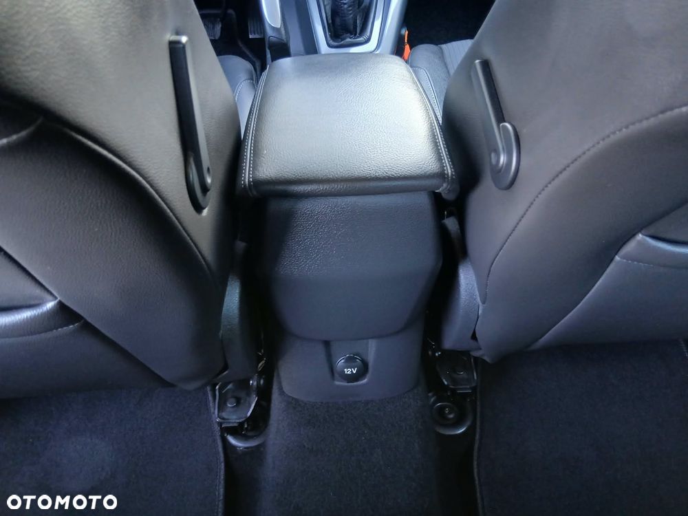 Ford Focus 1.6 Ti-VCT Titanium - 34