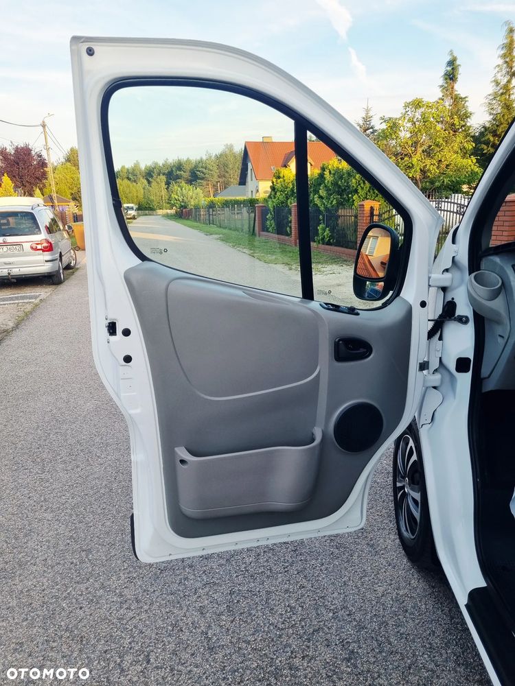Opel Vivaro - 32