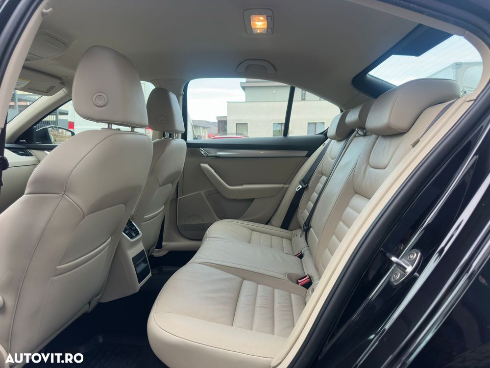 Skoda Octavia 2.0 TDI Green tec DSG Elegance - 10