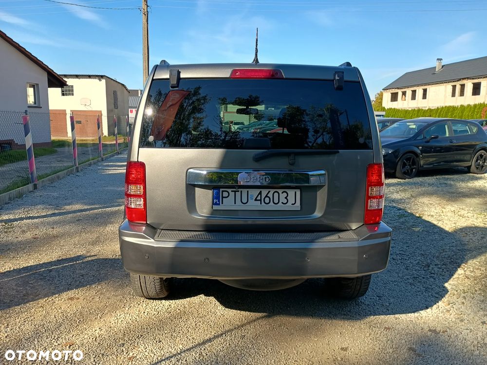 Jeep Liberty 3.7 4x4 - 8