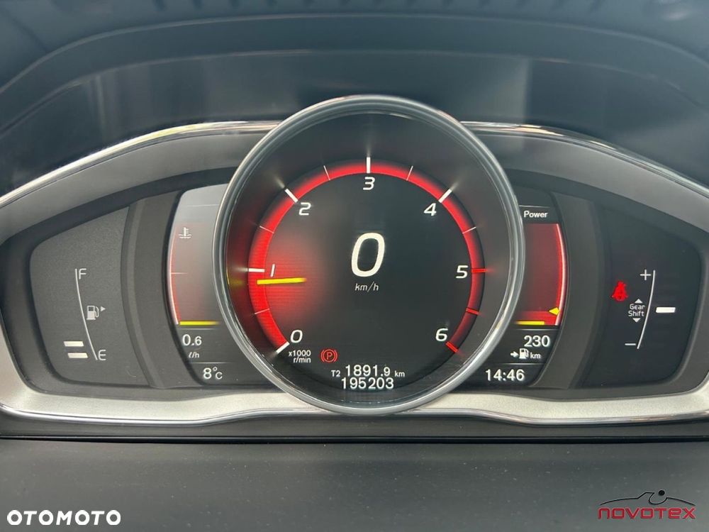 Volvo V60 D2 Drive-E Momentum - 12