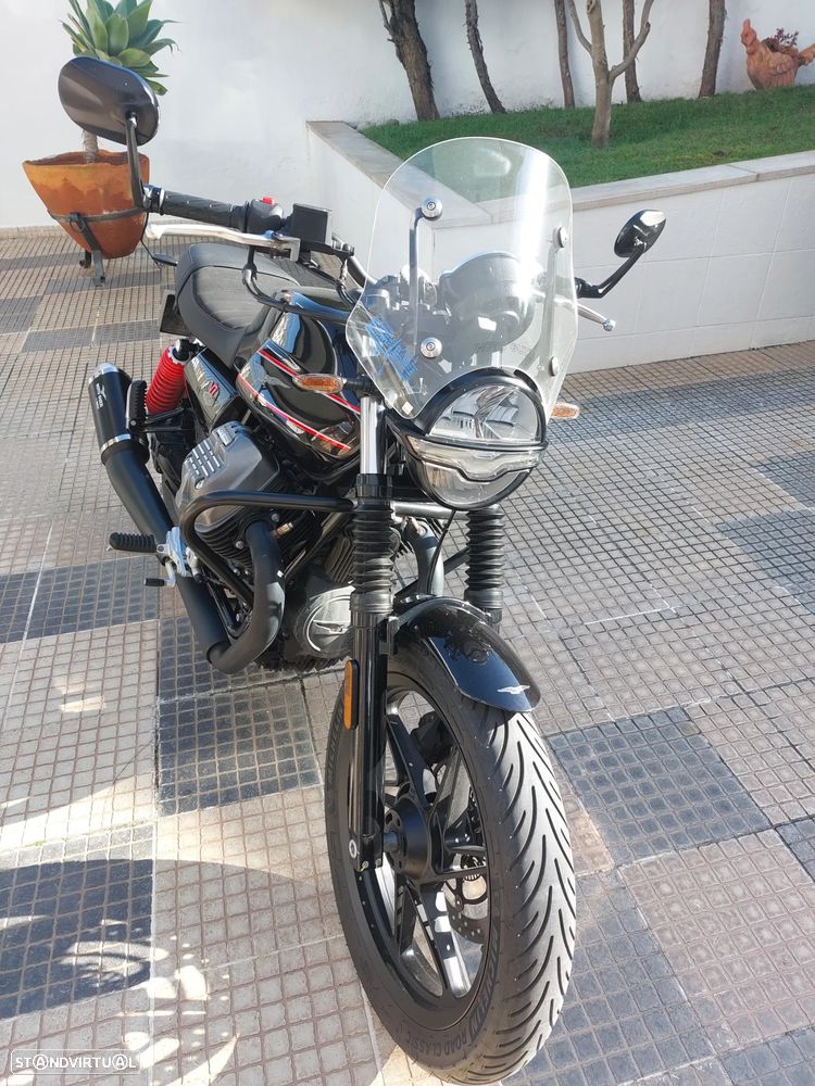 Moto Guzzi V7 Stone Special Edition - 7