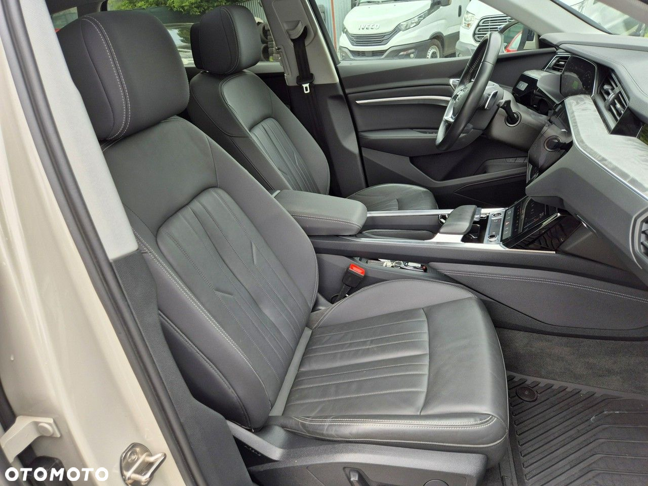 Audi e-tron 55 Quattro - 33