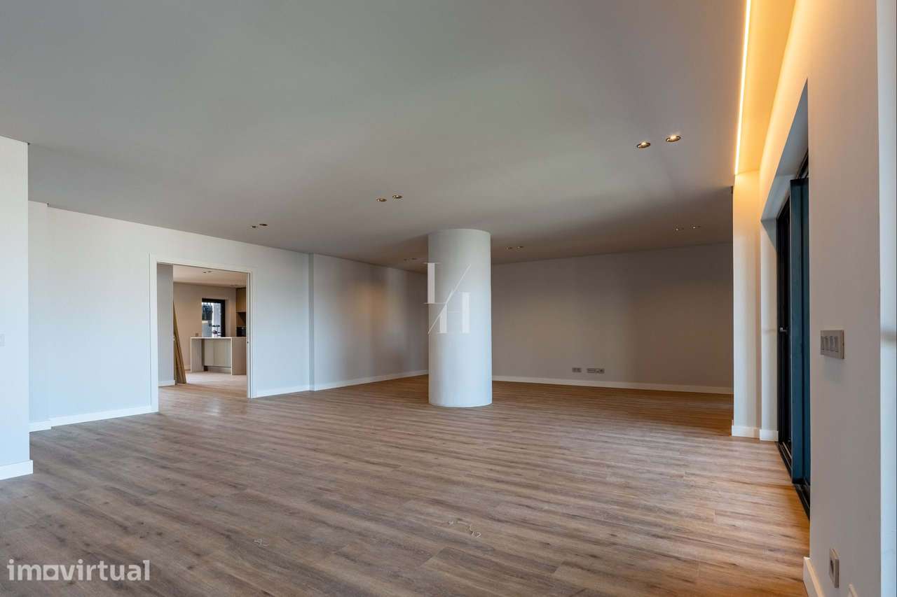 Apartamento Penthouse T5 com piscina para venda em Faro - Grande imagem: 4/29