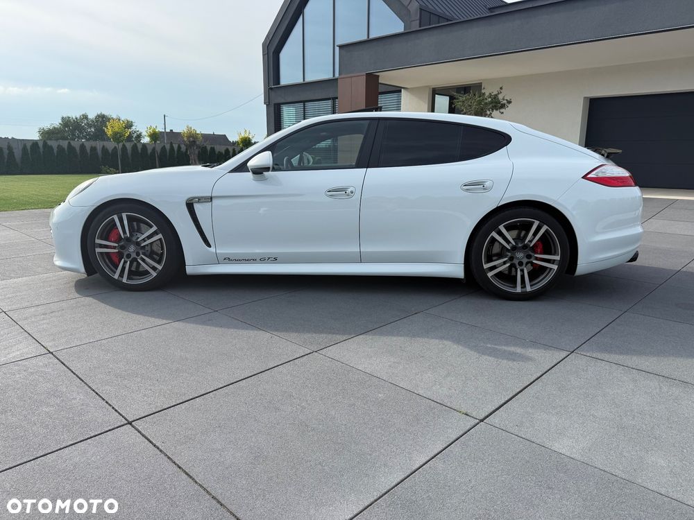 Porsche Panamera GTS - 13
