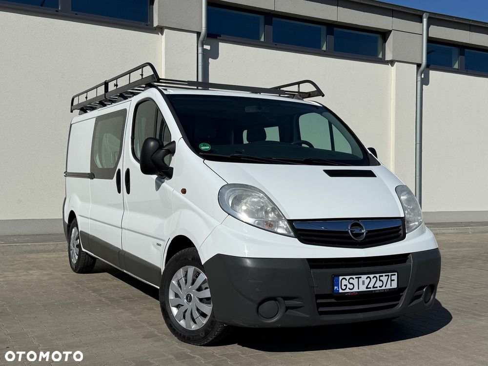 Opel Vivaro - 1