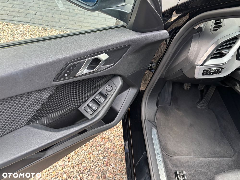 BMW Seria 1 118i Advantage - 12