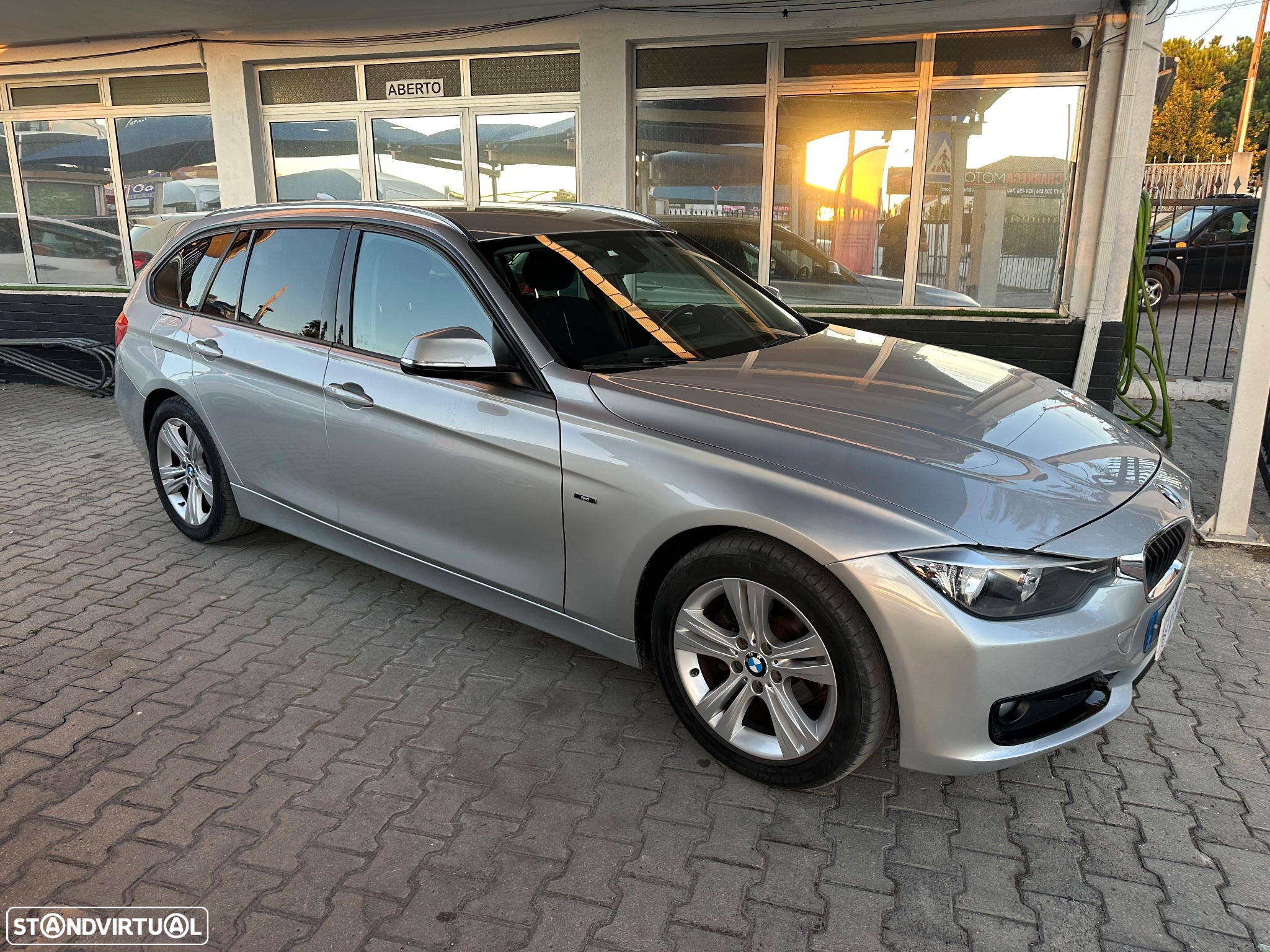BMW 318 d Touring Line Sport - 3