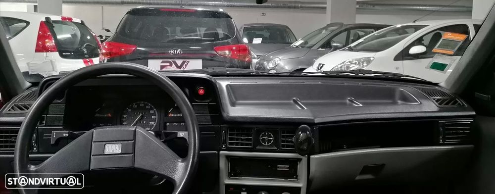 Opel Kadett 1.3 LS - 16