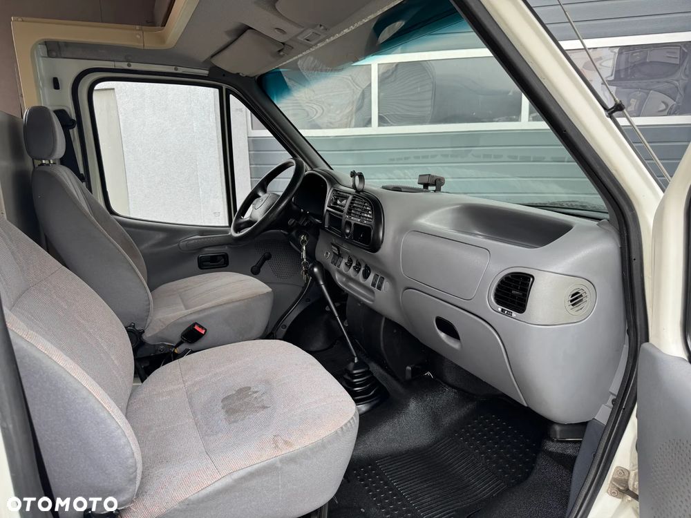Ford Transit - 16