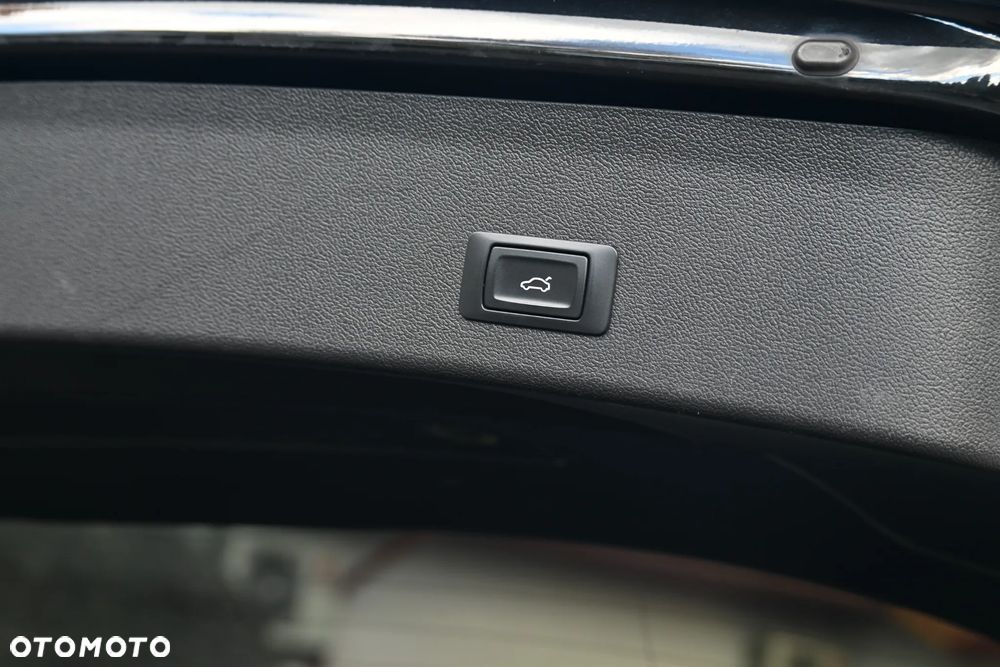Audi A4 Avant 2.0 TDI DPF quattro S tronic S line Sportpaket - 27