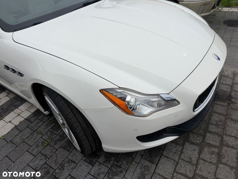 Maserati Quattroporte - 4