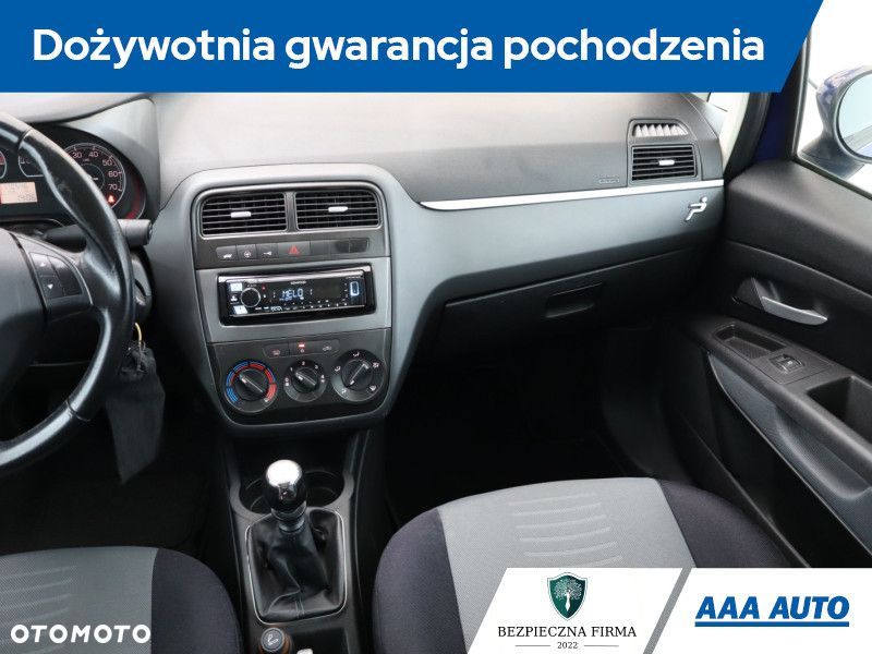 Fiat Grande Punto - 10