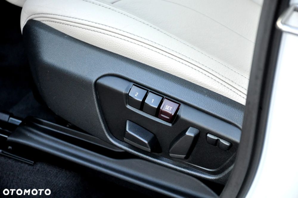 BMW X1 xDrive20d xLine - 22