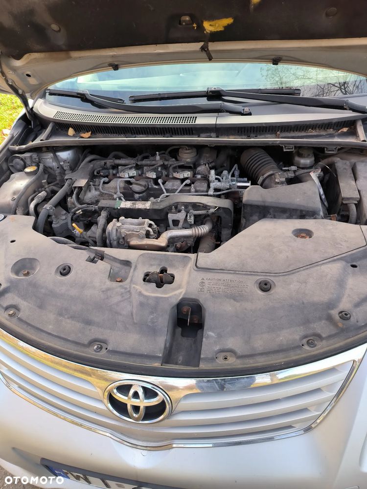 Toyota Avensis 2.0 D-4D Platinium - 2