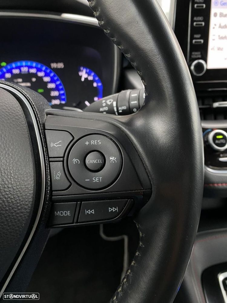 Toyota Corolla 2.0 Hybrid Exclusive - 29