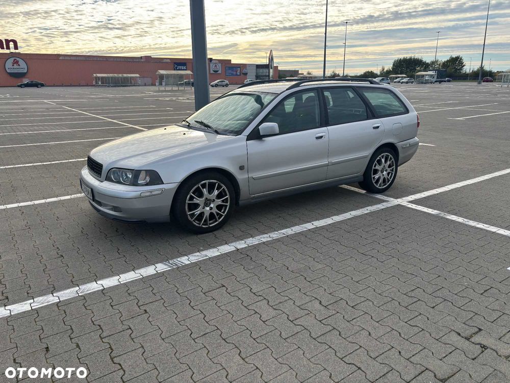 Volvo V40 - 1