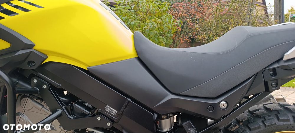 Suzuki V-STROM - 36