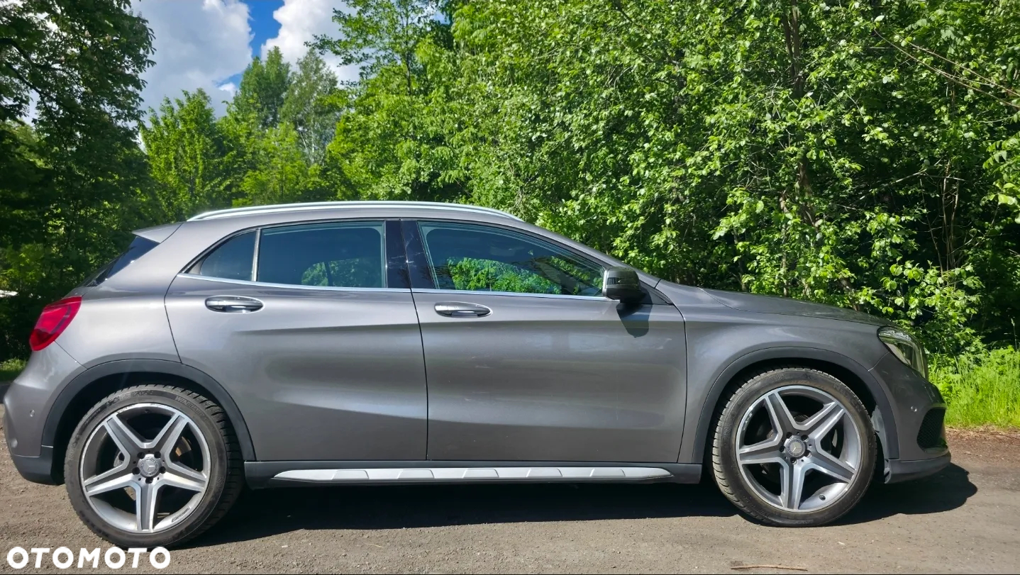 Mercedes-Benz GLA - 17