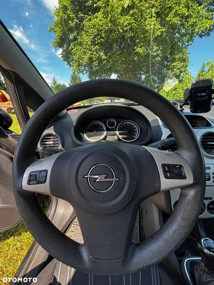Opel Corsa - 4
