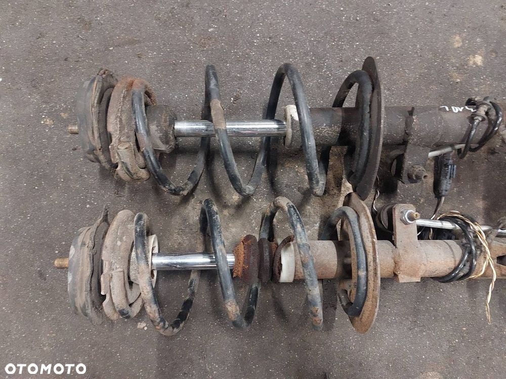 AMORTYZATOR SPRĘŻYNA ZWROTNICA LEWY + PRAWY PRZÓD PANDA II 1.1 8V - 3