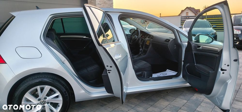 Volkswagen Golf 1.6 TDI BlueMotion Technology DSG Lounge - 24