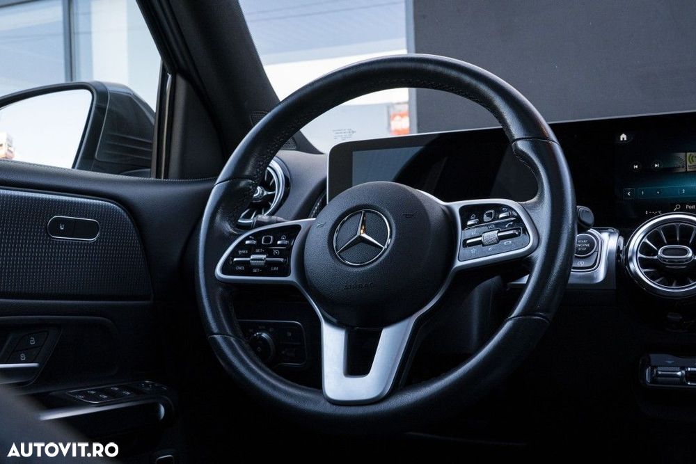 Mercedes-Benz GLB - 18