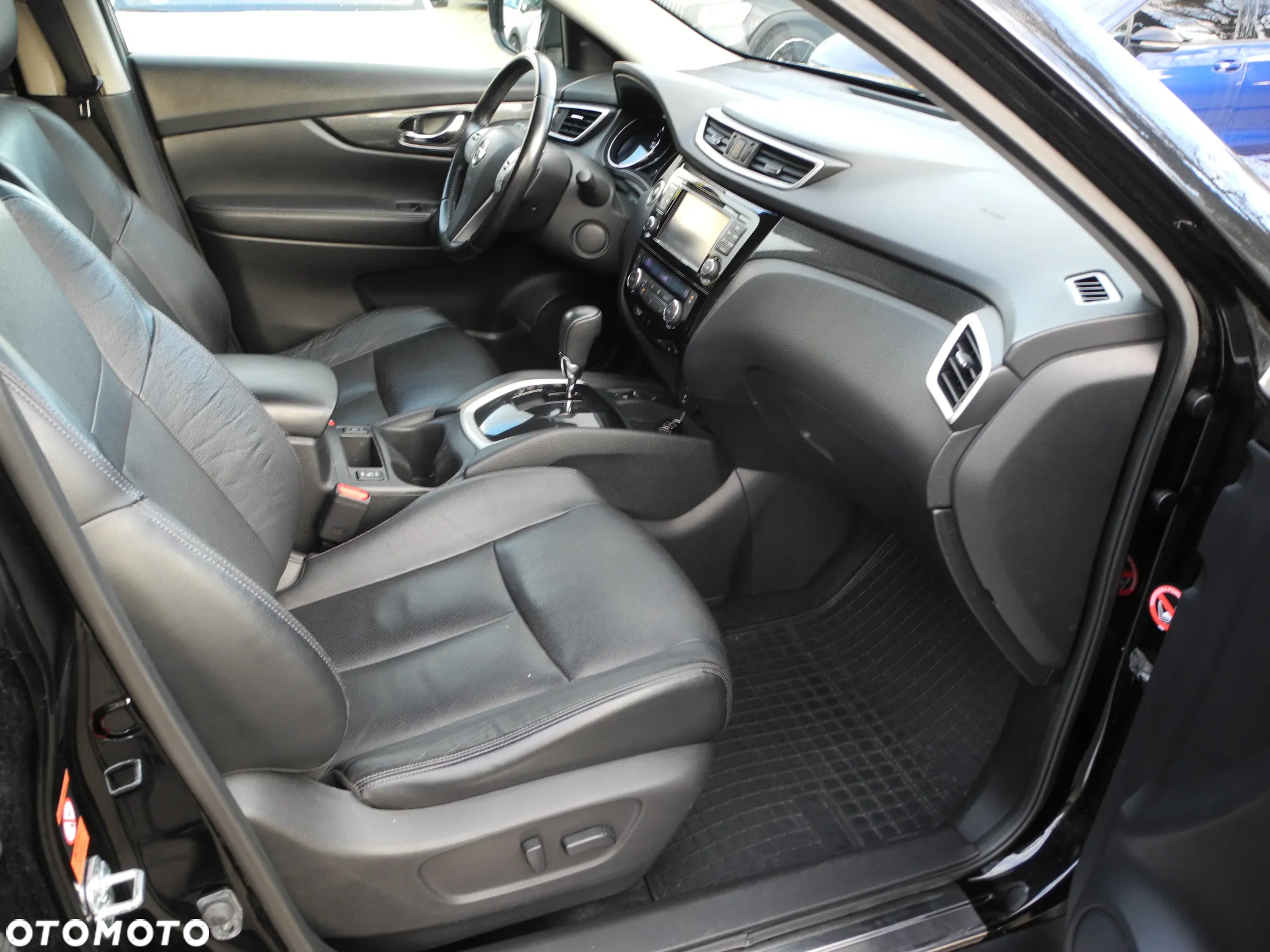 Nissan X-Trail - 16