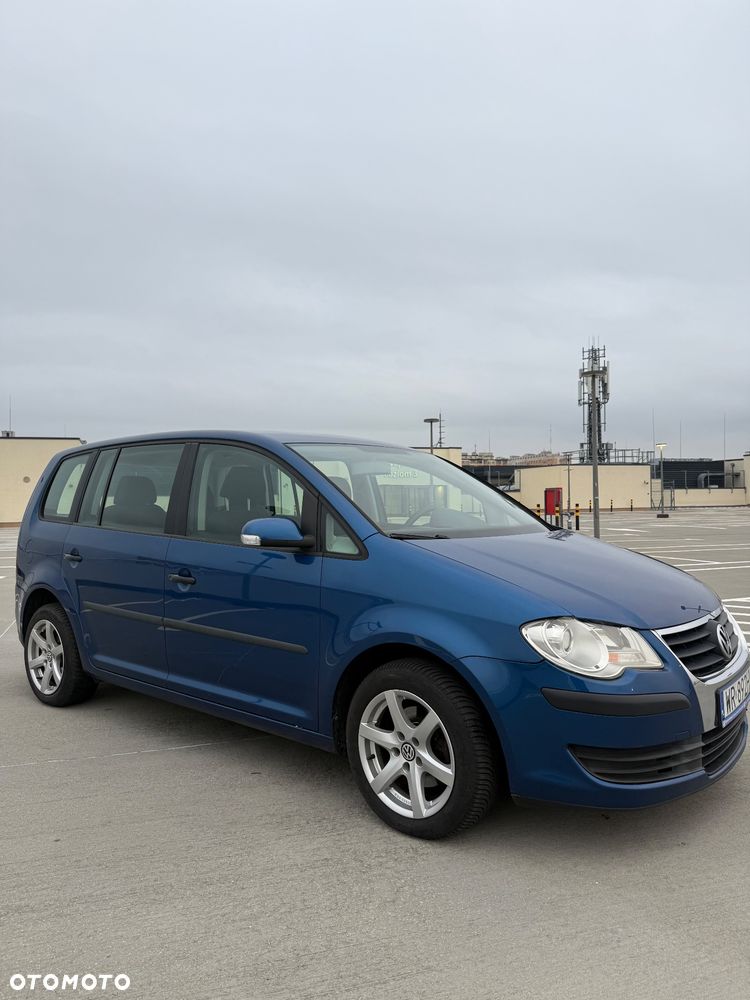 Volkswagen Touran - 3