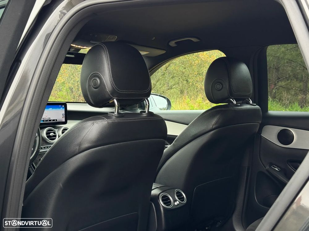 Mercedes-Benz GLC 300 de 4Matic 9G-TRONIC AMG Line - 33