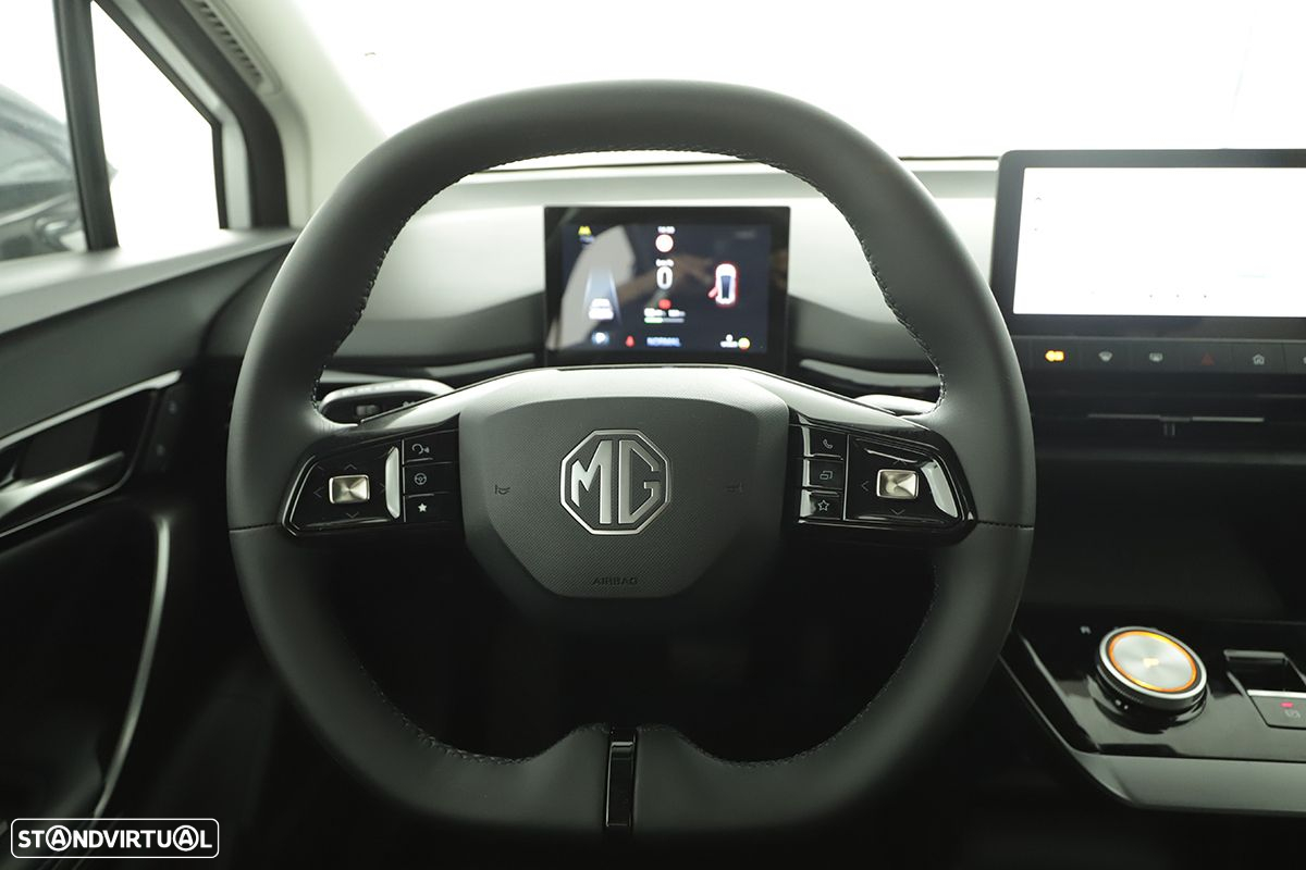 MG MG4 64 kWh Luxury - 15