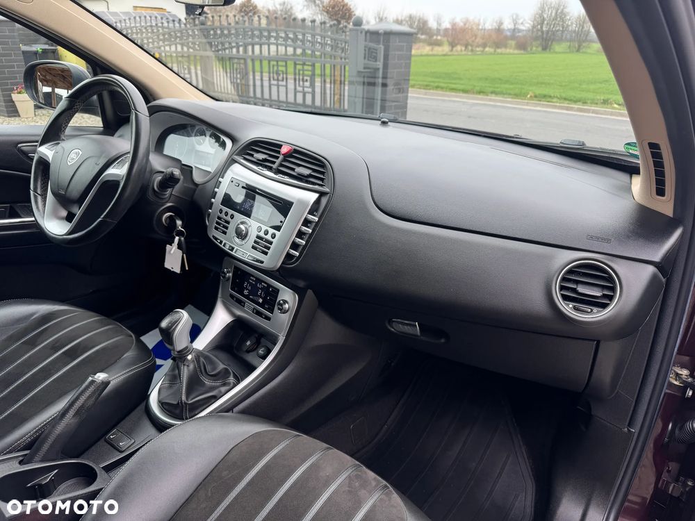 Lancia Delta 1.4 MultiAir 16v Platinum - 19