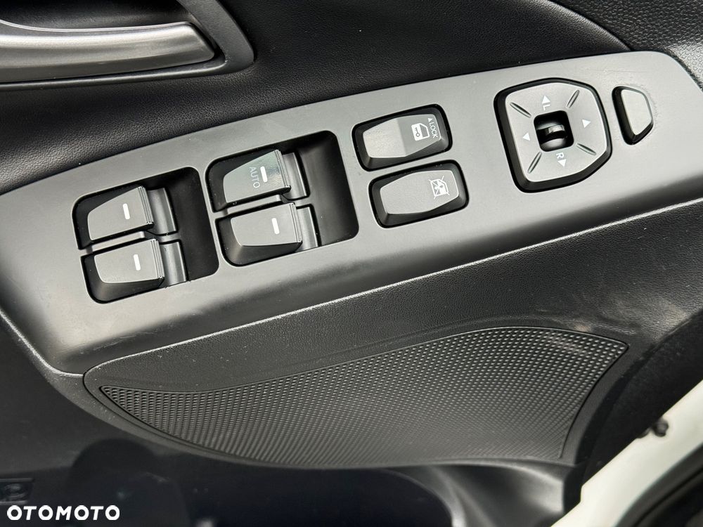 Hyundai ix35 1.7 CRDi 2WD blue Style - 24