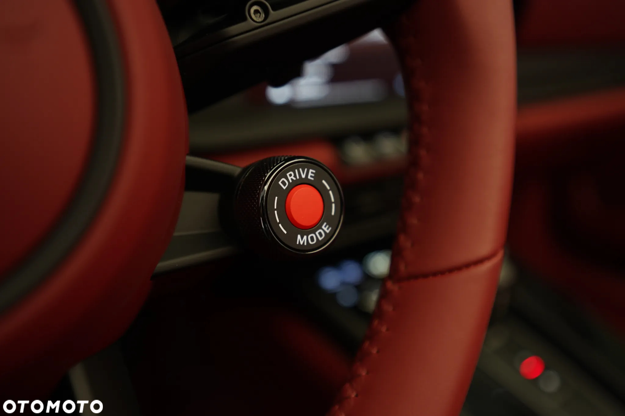 Porsche 911 Carrera T-Hybrid GTS Cabrio - 12