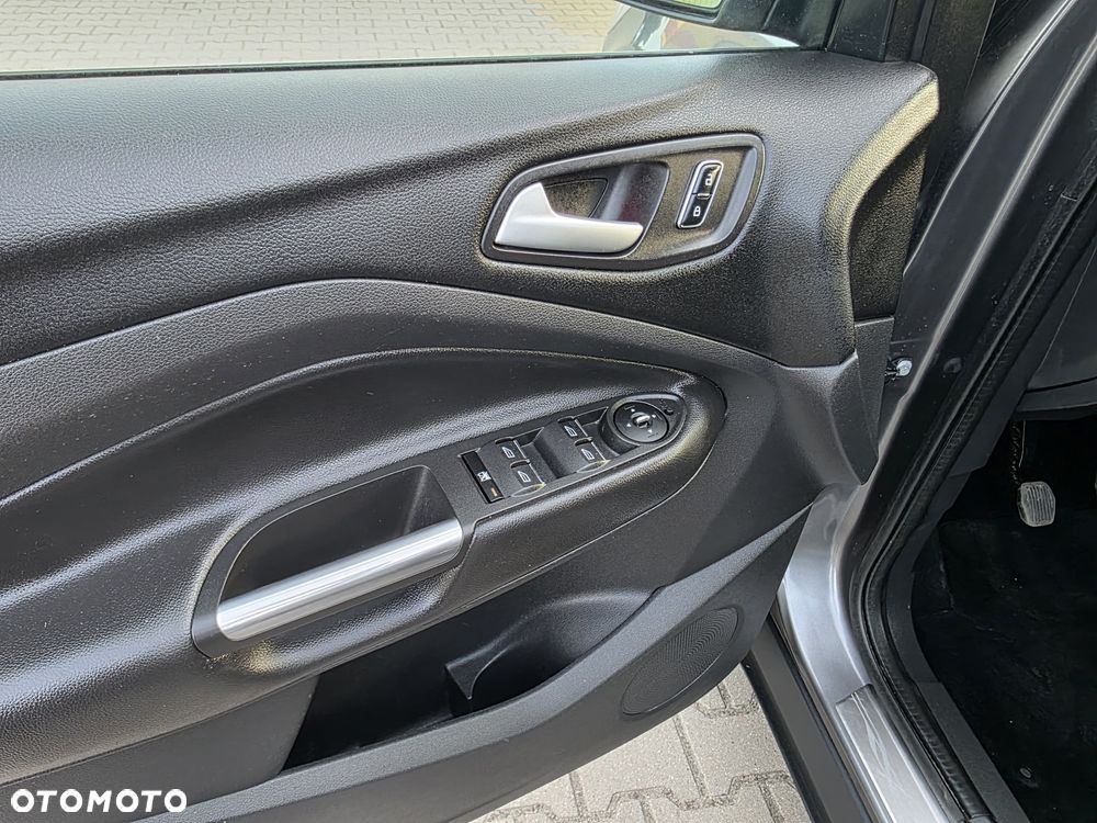 Ford Kuga 2.0 TDCi 2x4 Champions Edition - 18