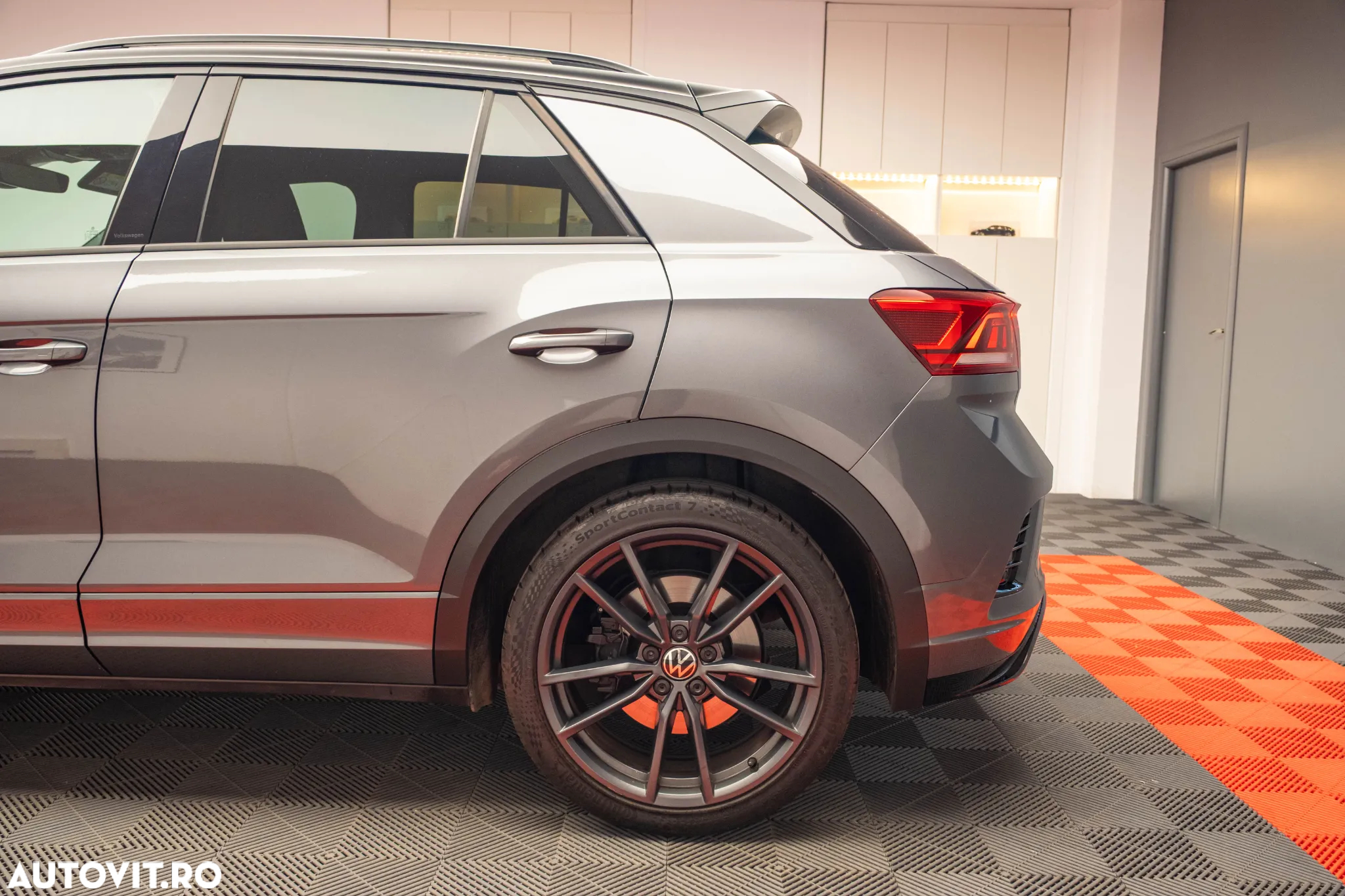 Volkswagen T-ROC 2.0 TSI 4Mot DSG - 8