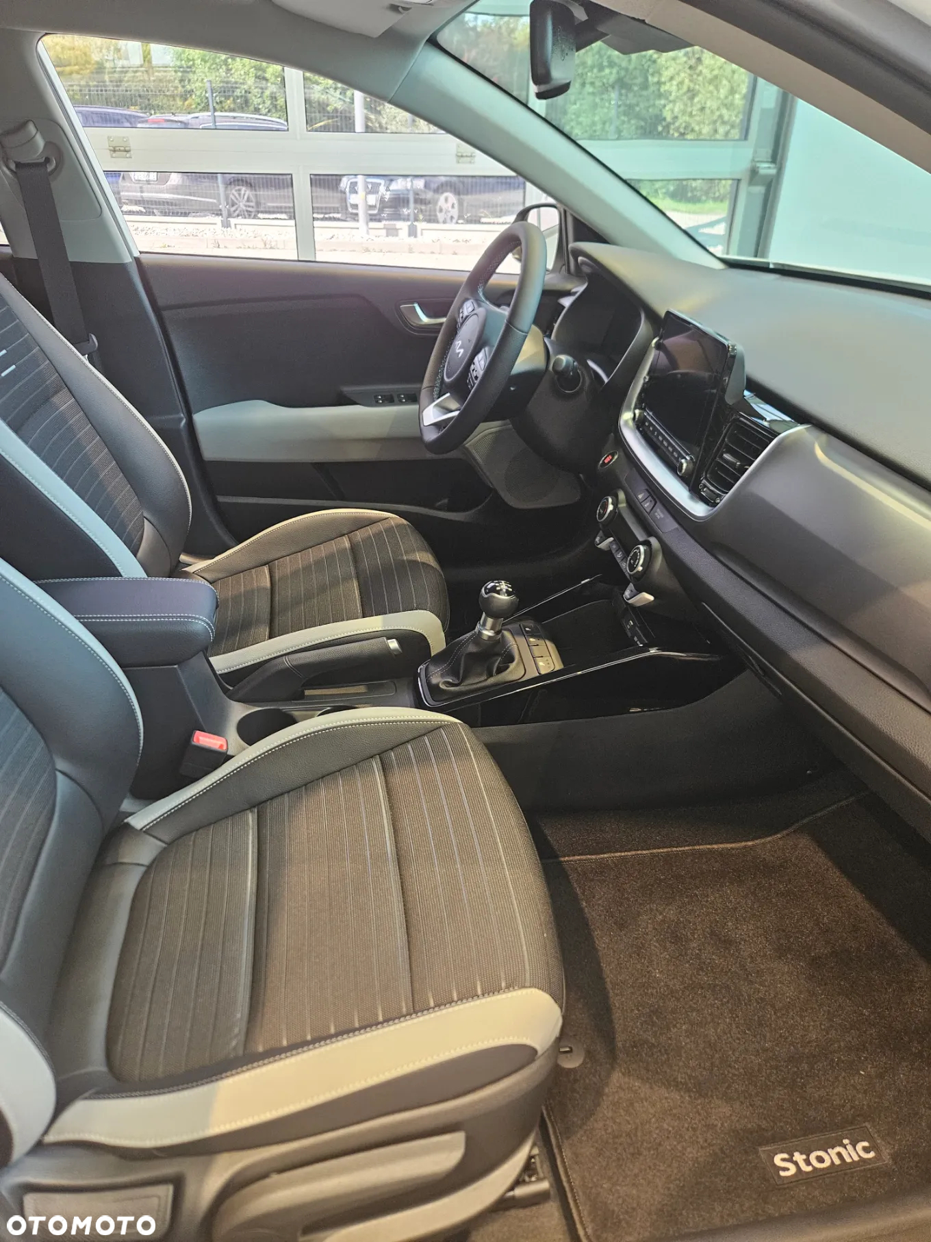 Kia Stonic 1.2 M - 7