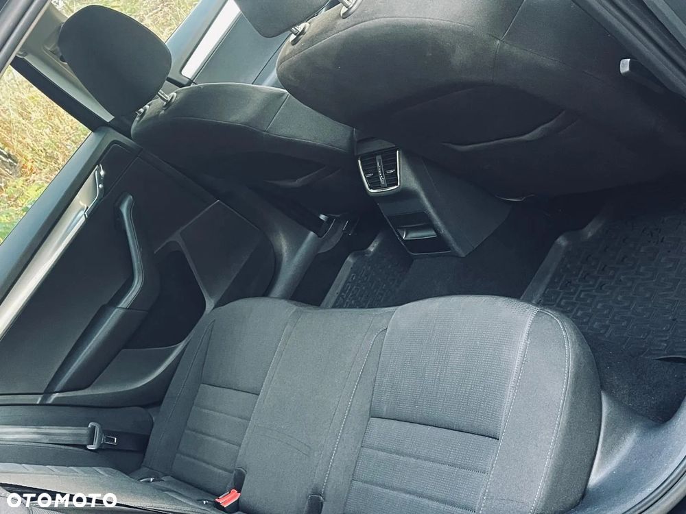 Skoda Octavia 1.6 TDI Edition DSG - 11