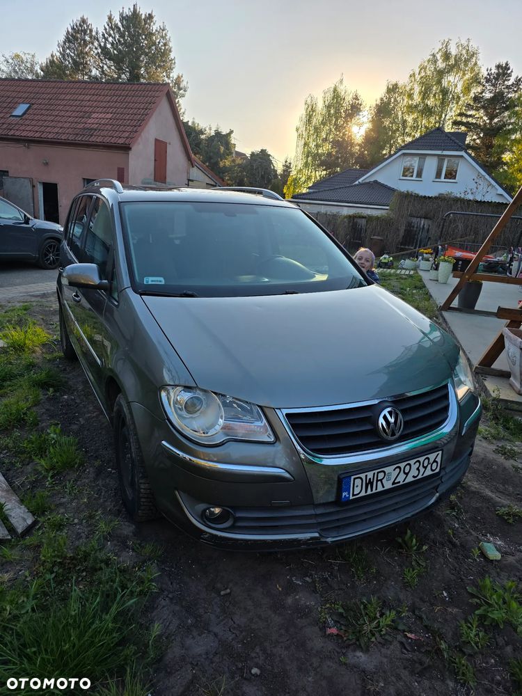 Volkswagen Touran 1.9 TDI Highline - 2