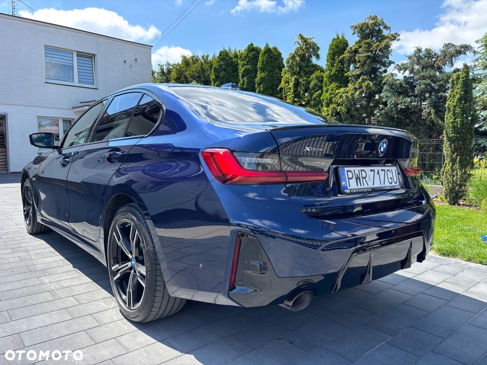 BMW Seria 3 330e xDrive M Sport - 8