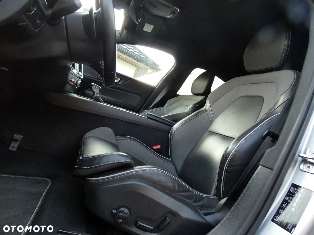Volvo S60 T5 Drive-E R-Design Summum - 34