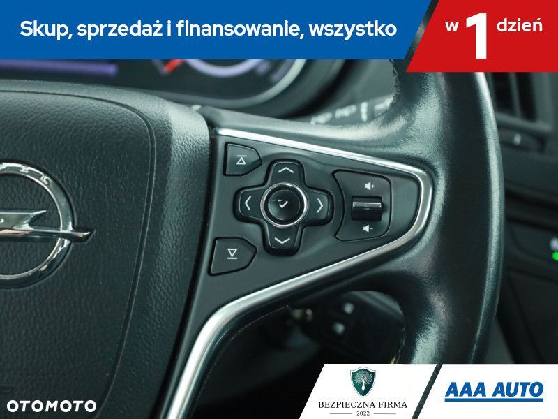 Opel Insignia - 18