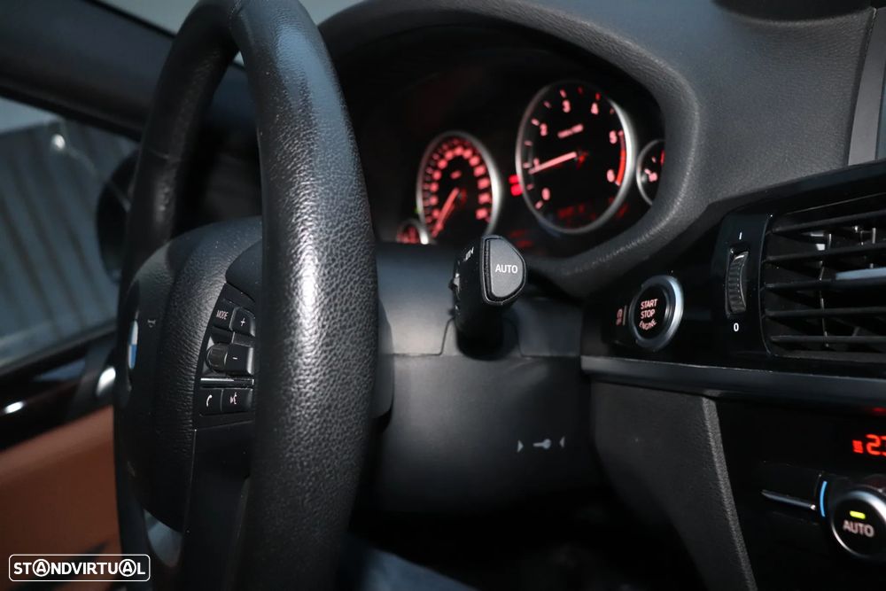 BMW X4 20 d xDrive XLine Auto - 25