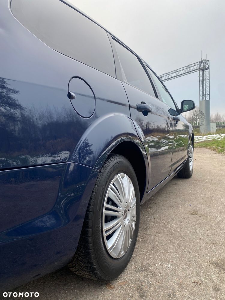 Ford Focus 1.6 Ambiente - 8