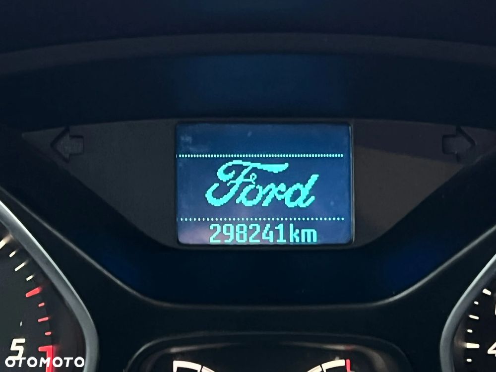 Ford Focus 1.6 TDCi DPF SYNC Edition - 10