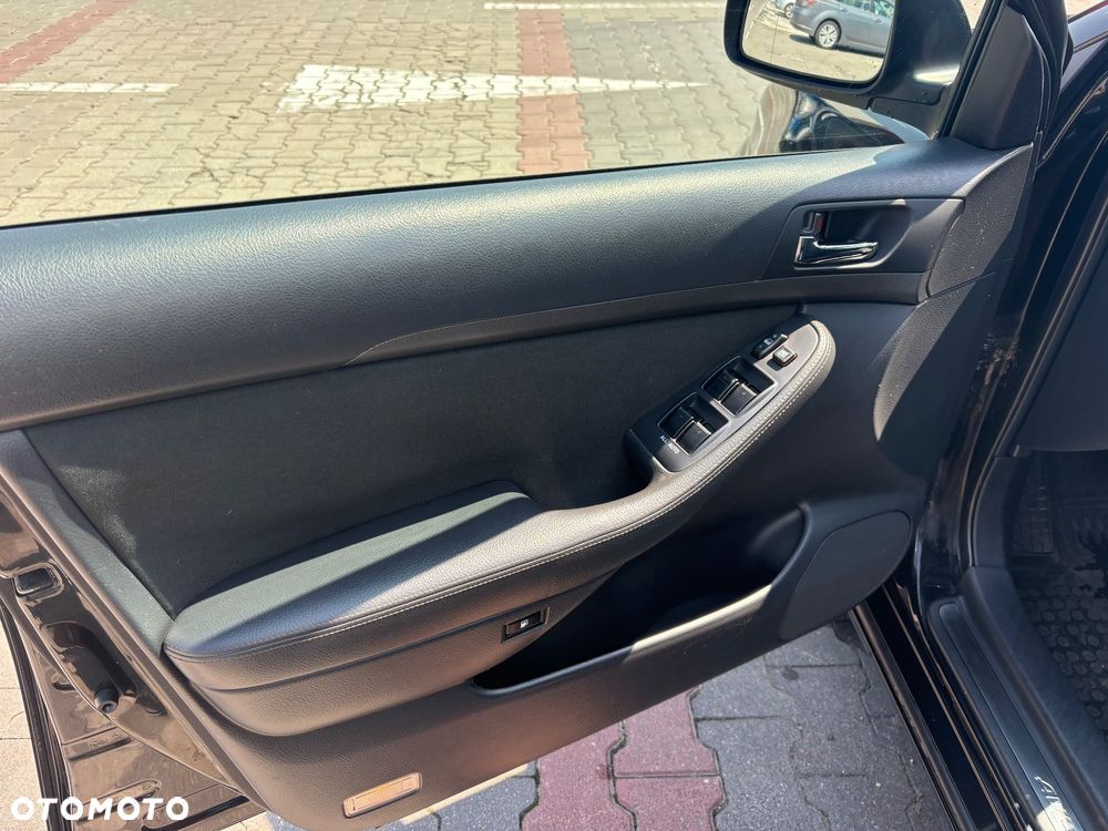 Toyota Avensis 1.8 VVT-i Combi - 20