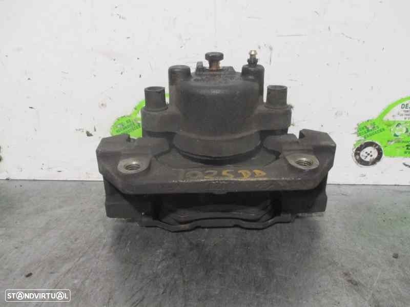 PINÇA TRAVÃO FRONTAL DIREITA CHRYSLER VOYAGER IV 2003 -6629WF4 - 2
