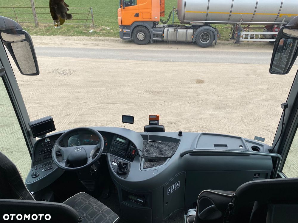 Mercedes-Benz Tourismo rhd - 10