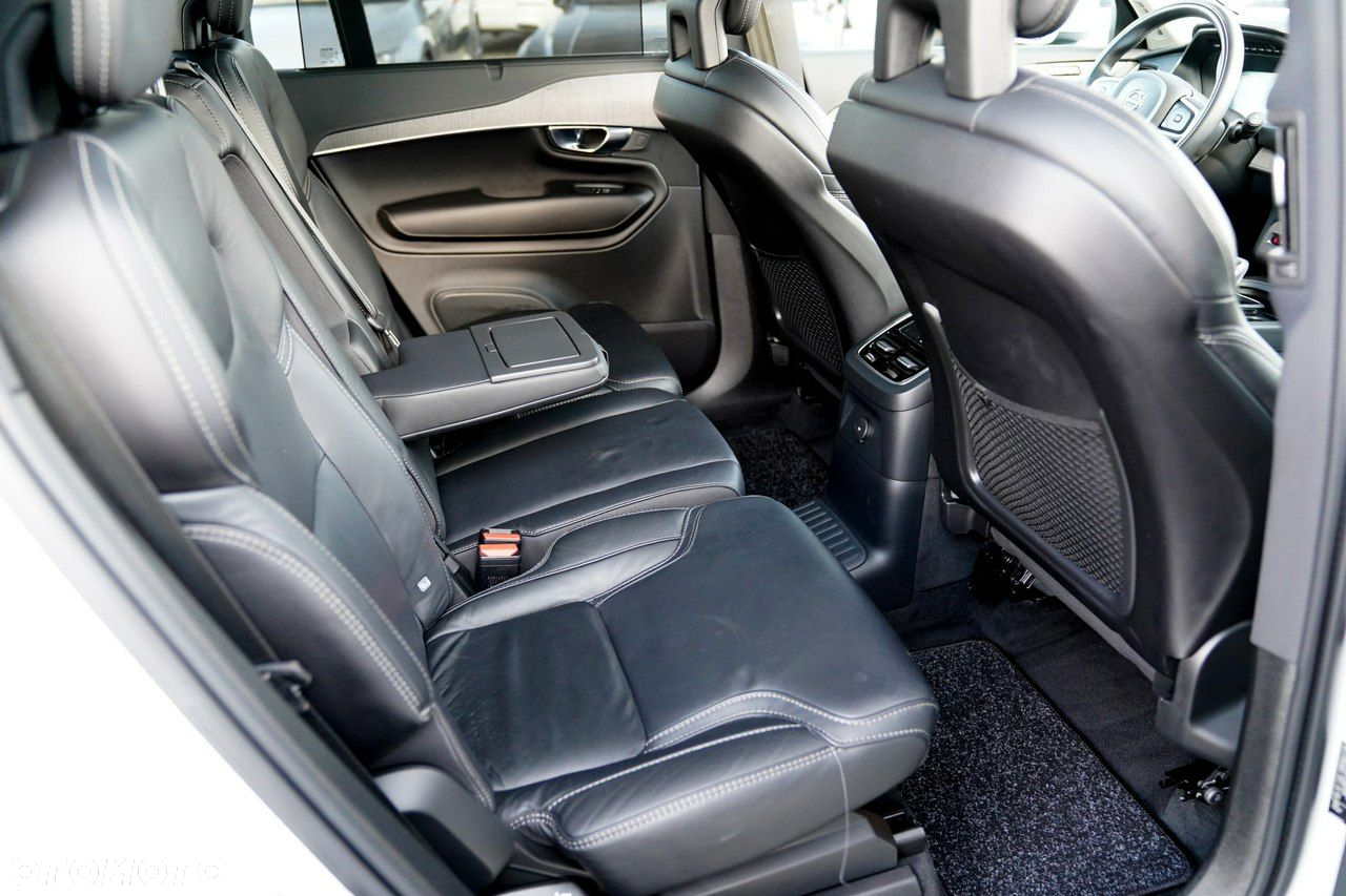 Volvo XC 90 - 36