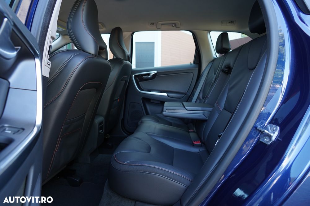 Volvo XC 60 D4 Ocean Race - 28